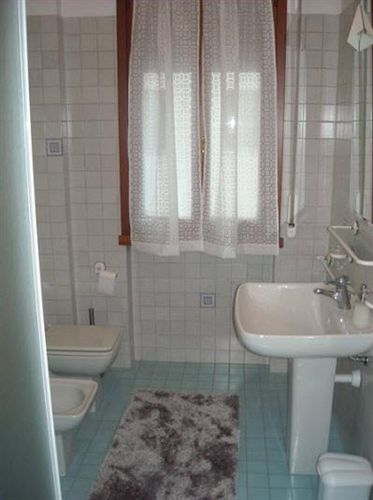 B&B Carmen Verona Bagian luar foto